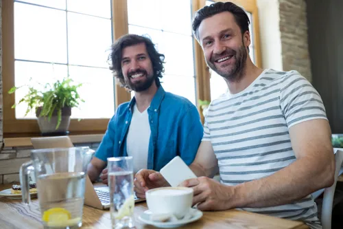 8 Zeichen einer wahren Freundschaft – und wie du sie findest